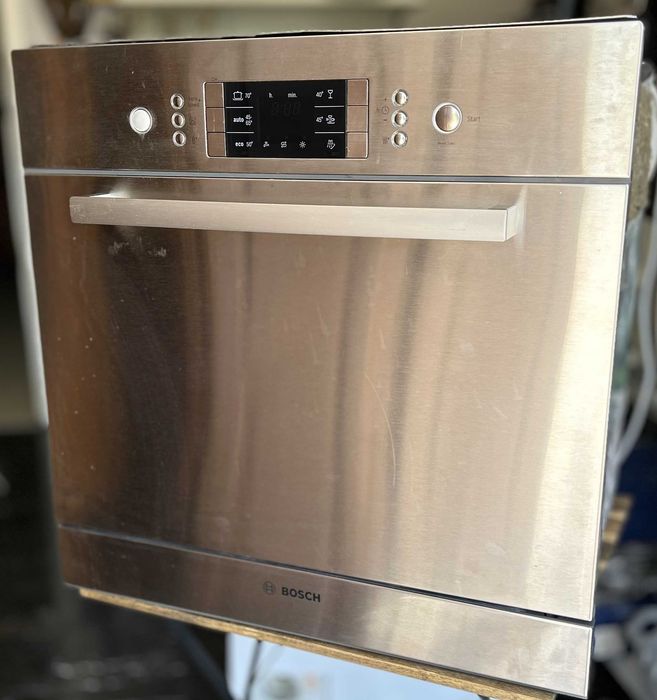 Малка съдомиялна  за вграждане Bosch