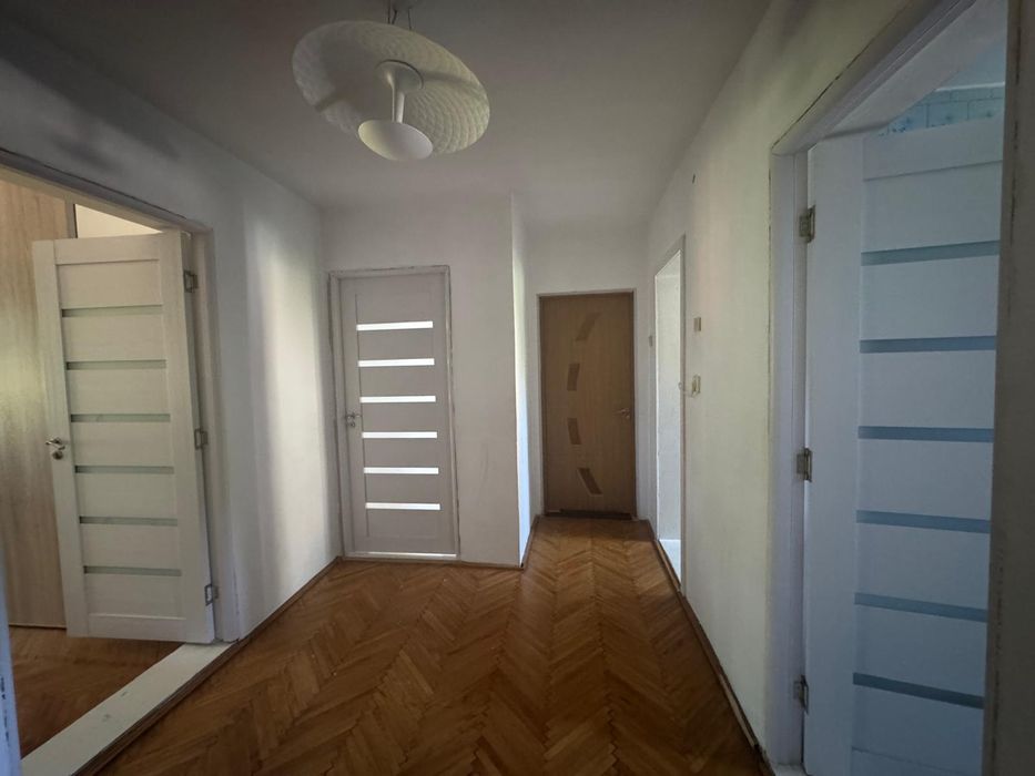 Ocazie - Apartment 3 dormitoare 100mp + pod mansardabil 85mp + loc parcare in curte + spatiu gradina