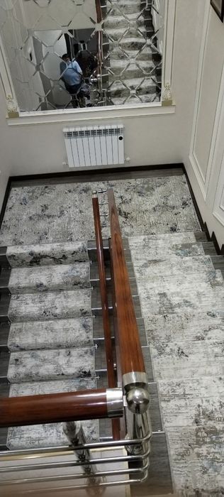 Gilam kesish va tikish