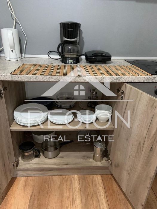 Дава се под наем Двустаен апартамент в Варна, Окръжна болница - 55 кв.м за 600 € - Снимка #1