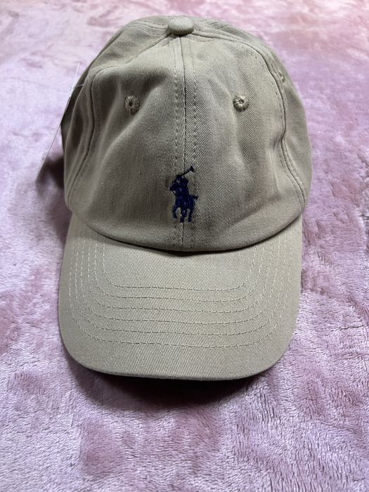 Sapca crem/ bej noua