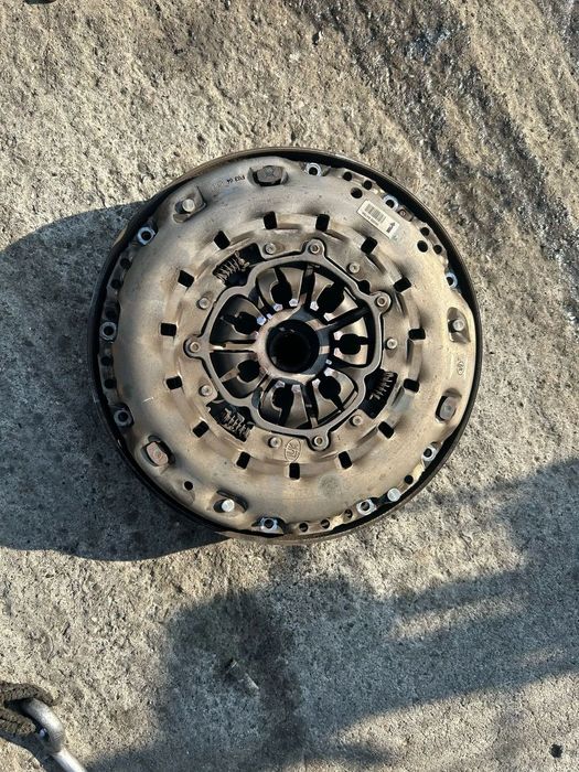 Ambreaj Renault megane 3 motor 1.6 dci 130 cp