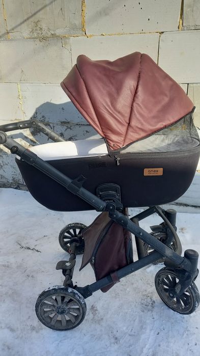 Продам коляску anex