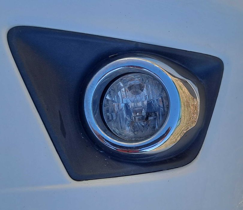 Централна решетка и халогени с капаци от FORD ECOSPORT 1.0 125К.С