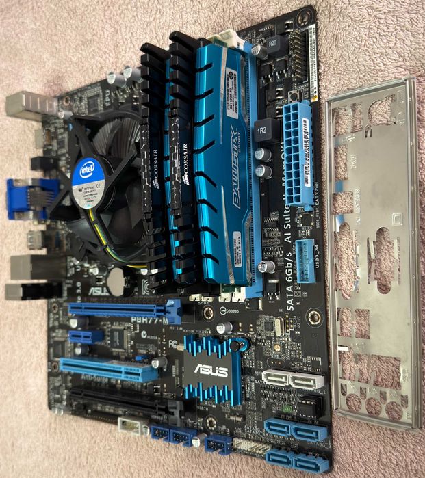 Дъно Дънна платка ASUS P8H77-M, процесор i7 2600K, 16gb RAM и охладител