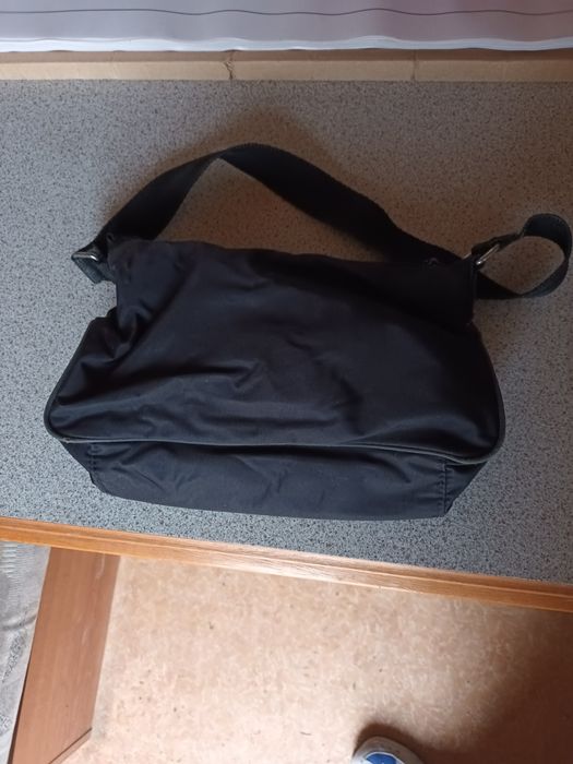 Дамски чанти адидас пума esprit ,и кожена лачена