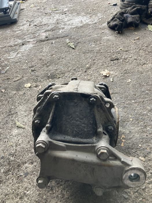 Mercedes w221 s350cdi 258кс 4matic Заден Диференциал