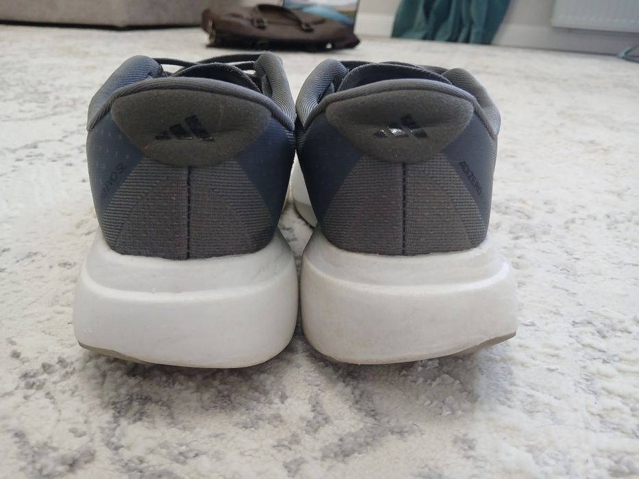 Кроссовки Adidas