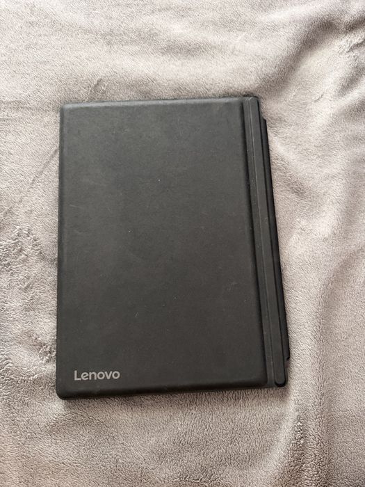 Лаптоп-таблет Lenovo 2-в-1 / Intel i5 / 8GB /