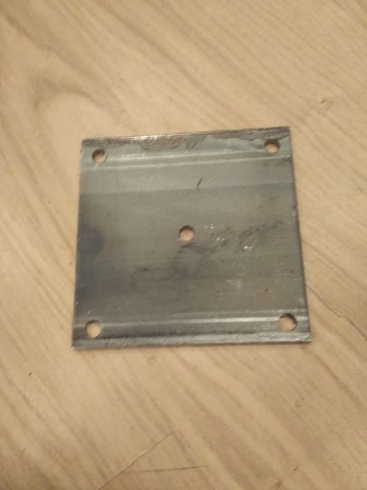 Метални монтажни планки с дебелина 4 мм