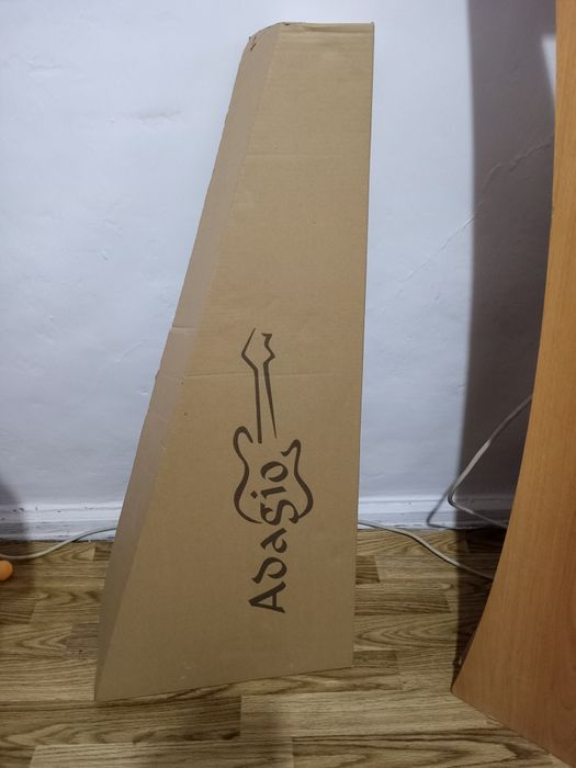 Гитара новая 40 тысяч