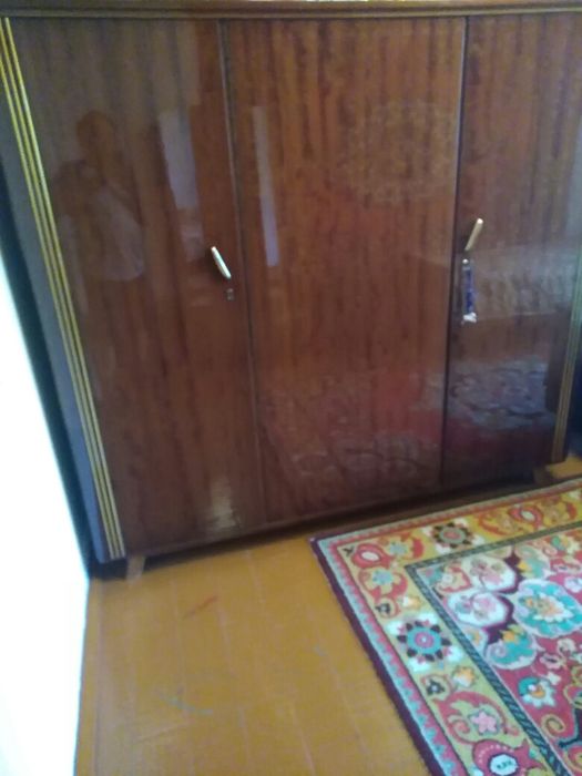 Продам спальный гарнитур