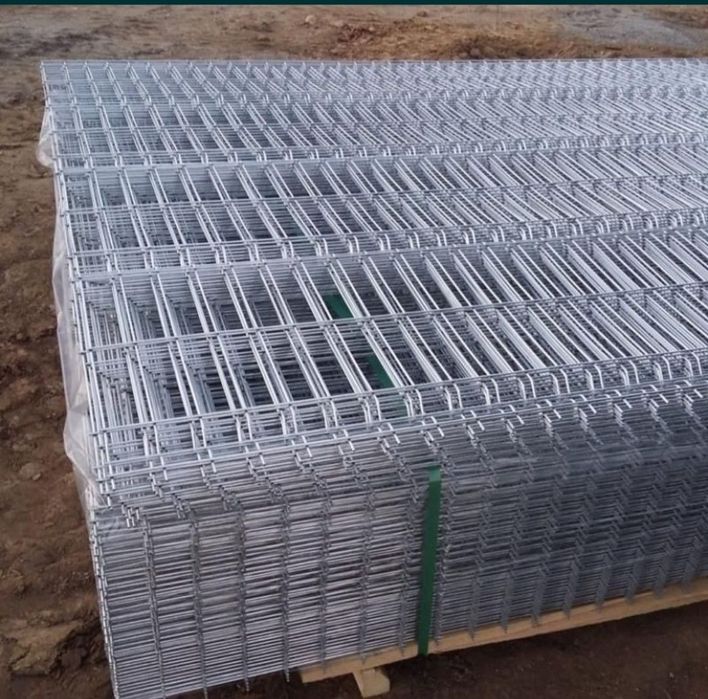 Meseriasi in constructii garduri de peste 10 ani, construim începând d