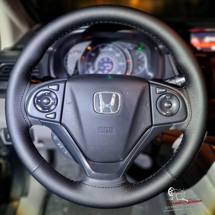 Чехол, обшивка на руль