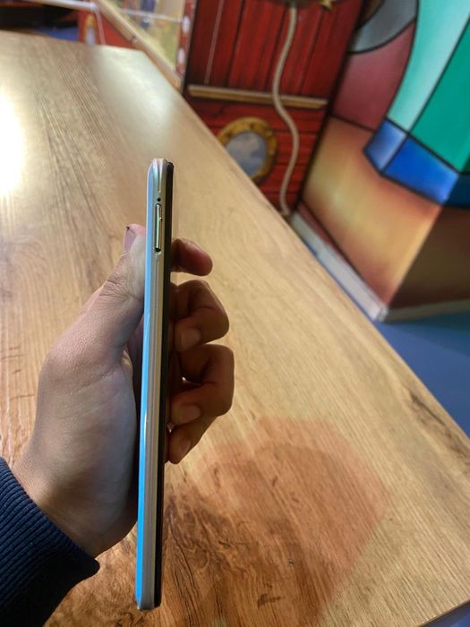 Срочно телефон сатылады