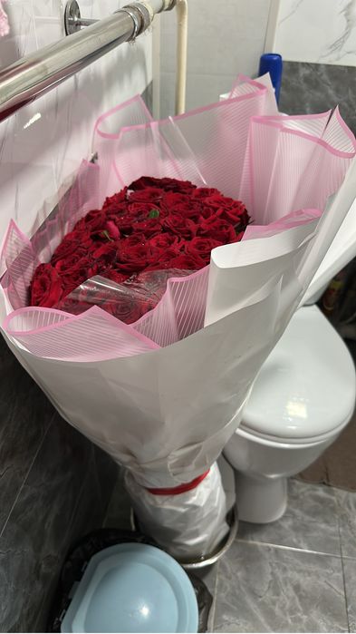 Цветы 51 роза 100 см