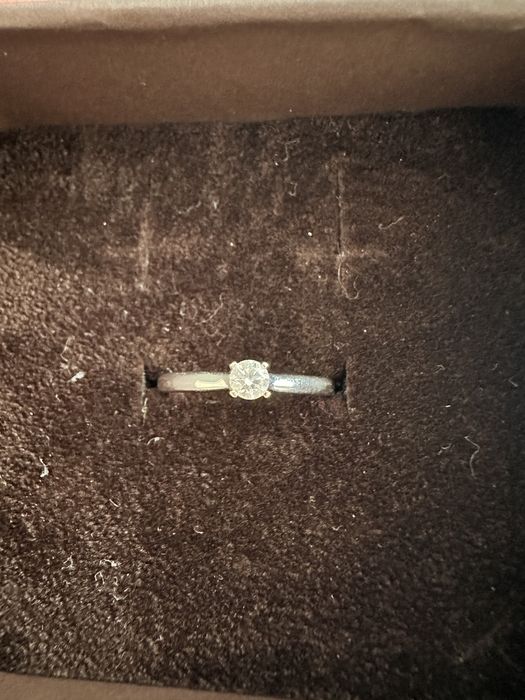 Vand inel logodna cu diamant