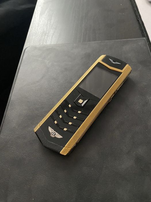 Telefon Vertu Signature Bentley