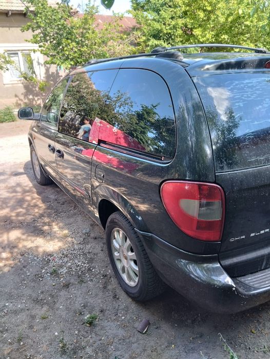 Vând Chrysler Voyager 2002