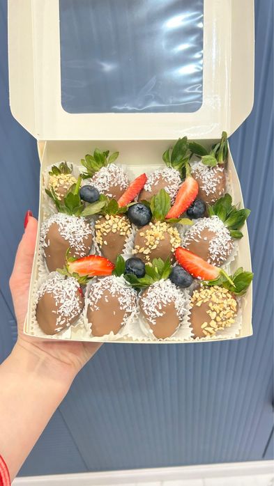 Клубника в шоколаде на 8марта