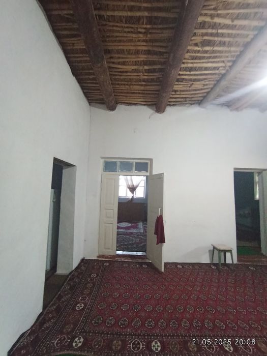 уй шор ауылда .3комн( обмен бар домға.)