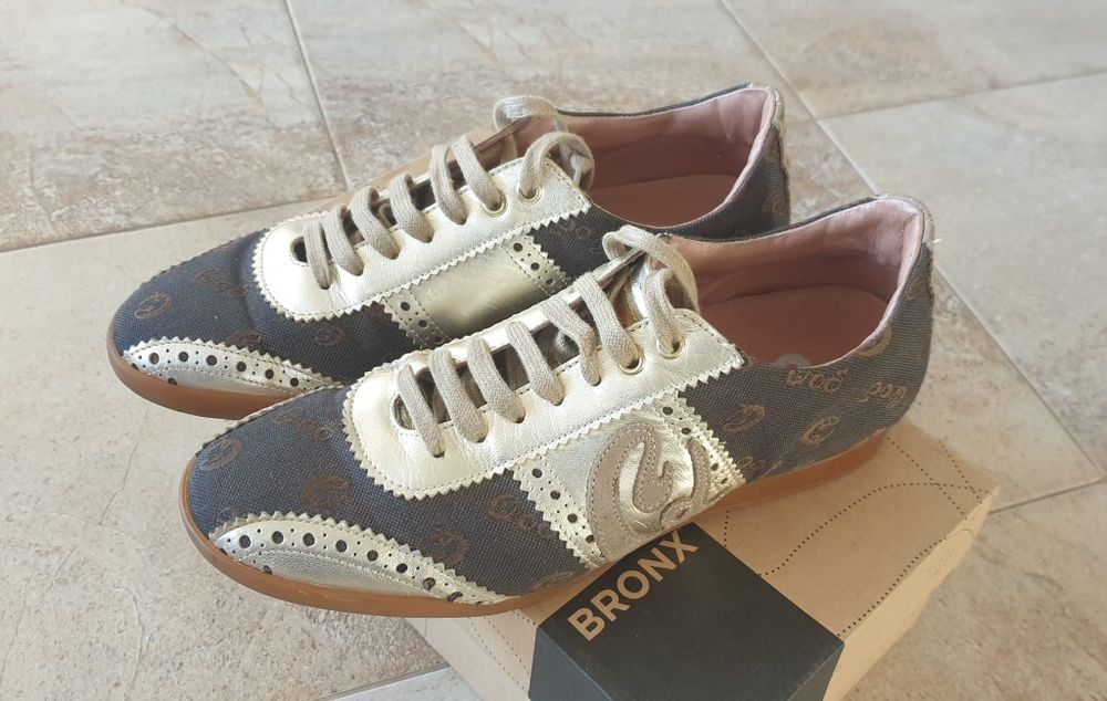 Pantofi încălțăminte barbati mărimea 40-41