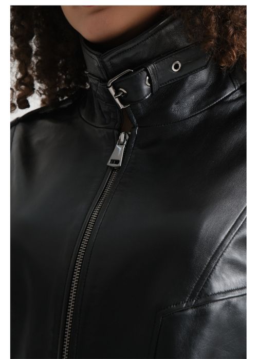 Продам кожаную куртку