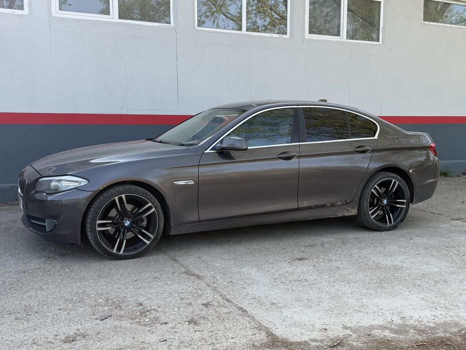 BMW F10 520d N47 (184 к.с.) НА ЧАСТИ – Ръчка