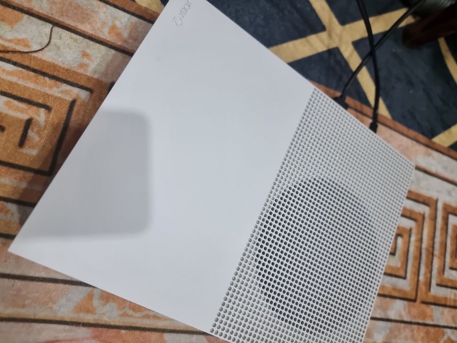 Продам Xbox one s