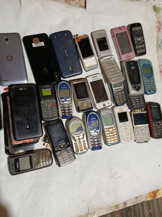 Toate telefoanele la 300ron