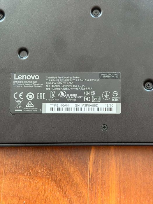 ThinkPad Pro Docking Station (40AH) + оригинално зарядно 135w