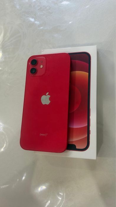 iPhone 12 64GB Red