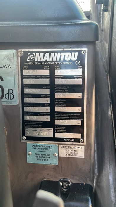 Телескопический погрузчик Manitou 932