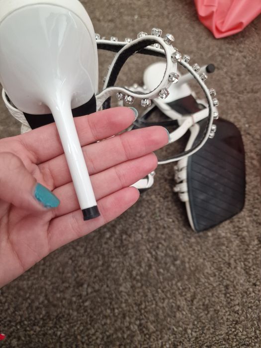 Zara официални обувки