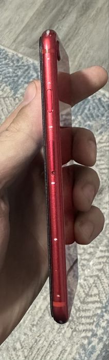 Продам iPhone SE 2020