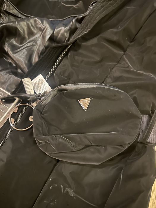 Зимно яке guess