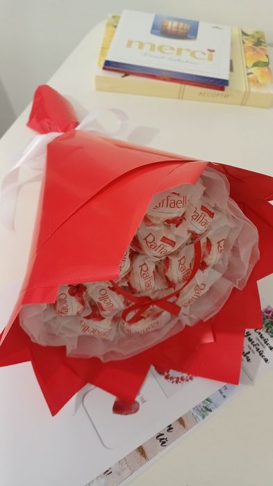 Букеты из рафаэлок