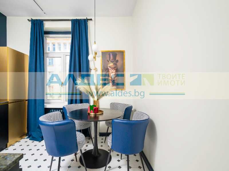 Продава се Двустаен апартамент в София, Център - 55 кв.м за 5455 €/кв.м - Снимка #5