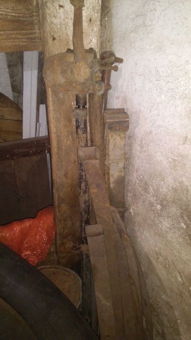 Запчасти на автомобиль уаз