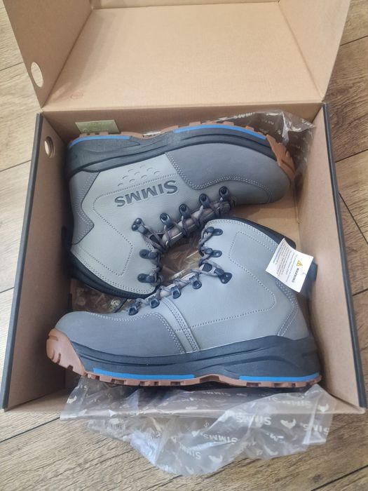 Simms ботинки для рыбалки