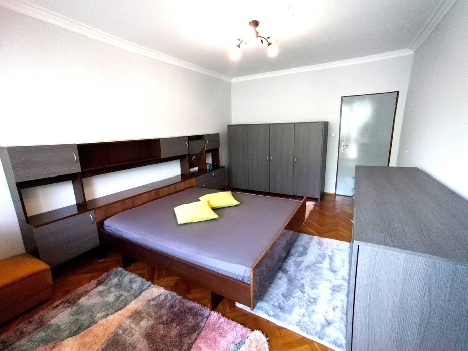 Дава се под наем Тристаен апартамент в София, Света Троица - 90 кв.м за 500 € - Снимка #3