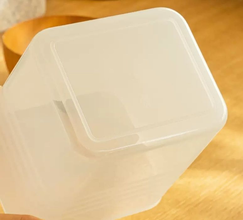 Универсальный контейнер