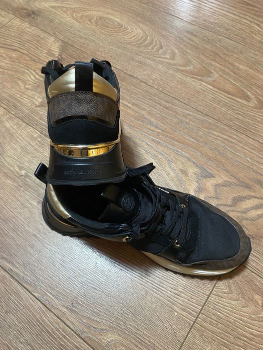 Оргинални маратонки на Michael Kors