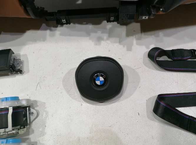 BMW seria 8 - kit airbag - plansa de bord - set centuri de siguranta