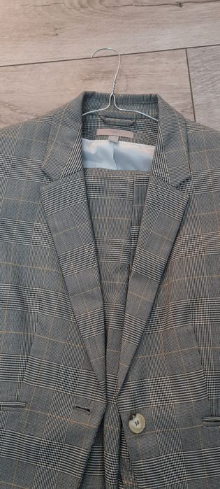 Costum H&M, sacoul marimea 36, Pantalonii mărimea 34