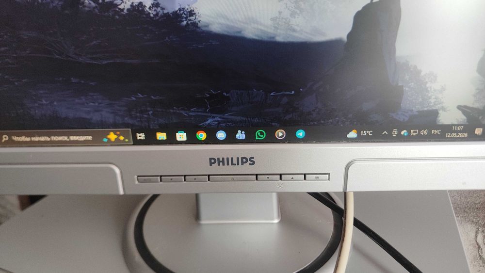 Монитор Philips 17 дюймов. 5000 тенге.