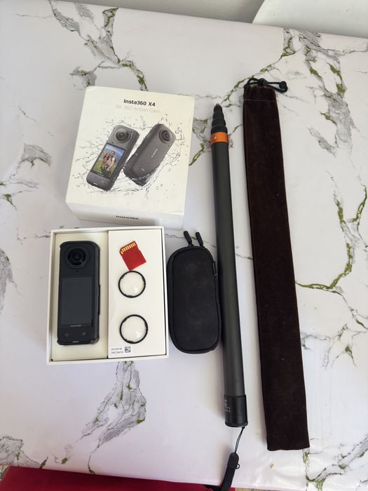 Камера Insta360 x4