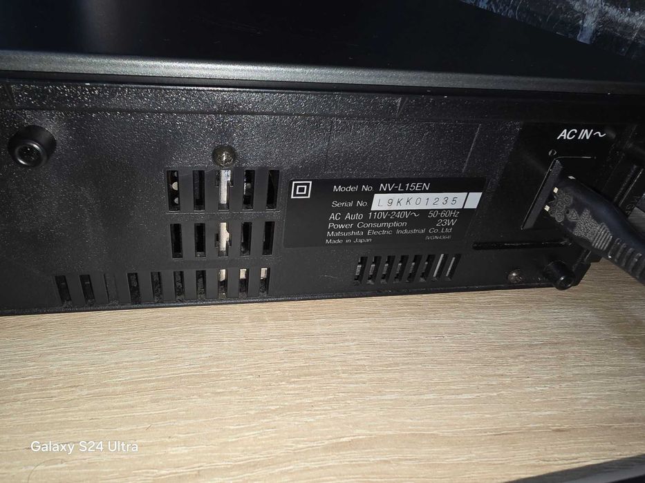 Video recorder VCR National (Panasonic) NV-L15  + Telecomandă Original