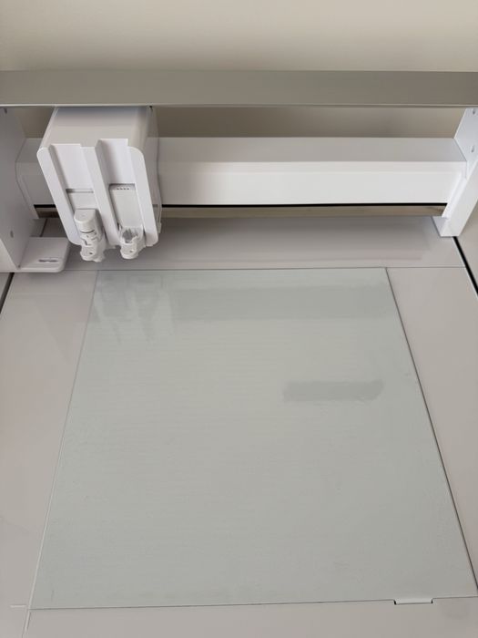 Продам плоттер silhouette curio 2