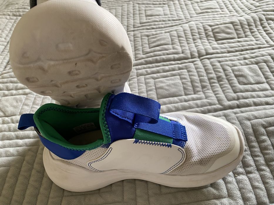 Кроссовки adidas